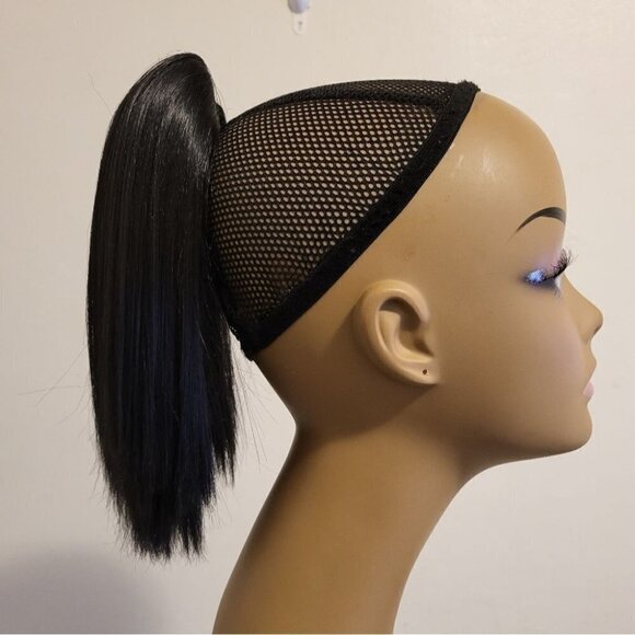 Claw/Drawstring Ponytail Straight - Picture 2 of 6